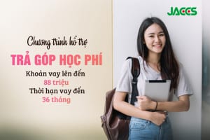 Portrait,Of,Young,Asian,Woman,Student,Using,A,Laptop,Or